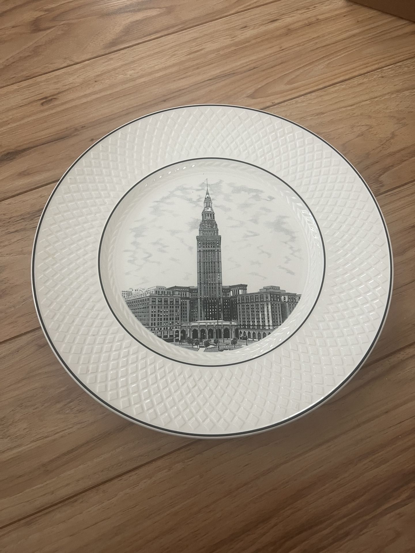 Vintage SPODE COPELAND Mansard 1965 Cleveland THE TERMINAL TOWER 10 1/2" Plate