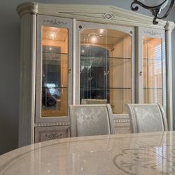 📍FOR SALE: Elegant 7-Piece Dining Room Set w/ Lighted China Cabinet - $950 OBO