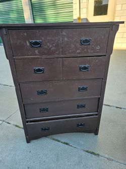 Dresser Drawers Off Track $20
