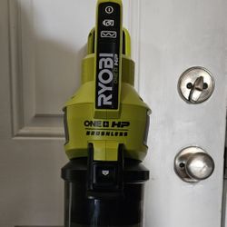 Ryobi Vacuum 