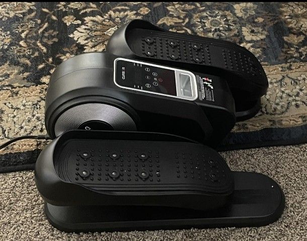 Cursor Fitness Elliptical Machine Open Box