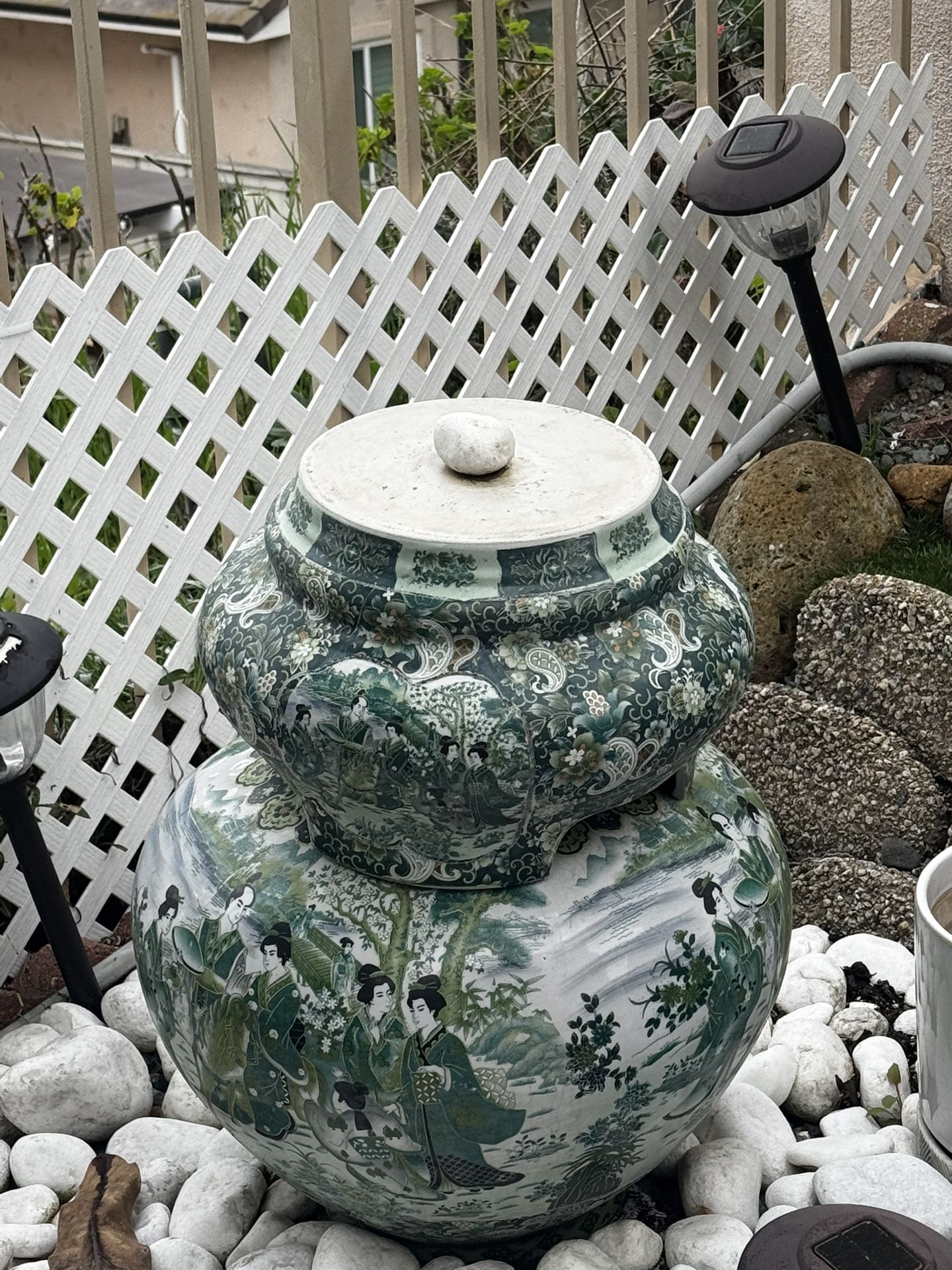 Oriental Pot