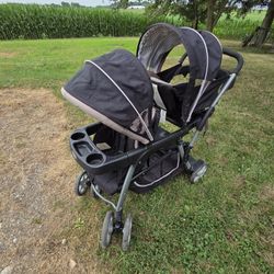 Stroller 