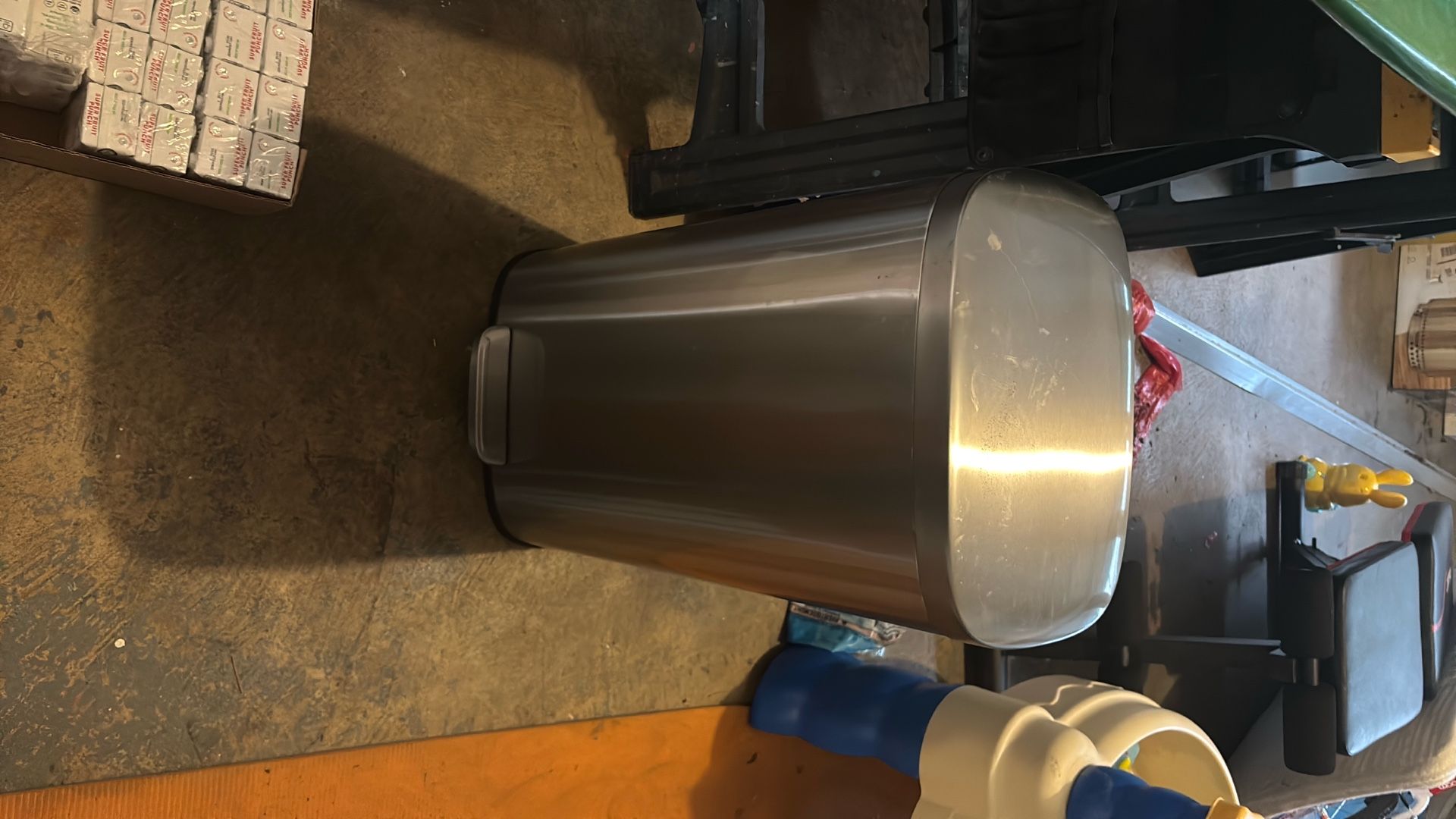Stainless Steel 16-Gallon Soft-Close Trash Can (Step Pedal)