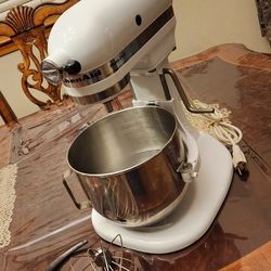 Kitchen Aid Mixer 