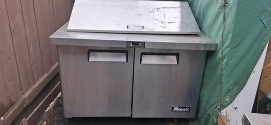 Salad Bar Fridge
