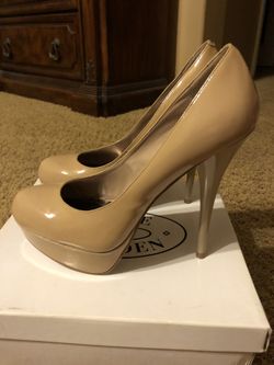 Steve Madden Blush Paten-leather heels size 10