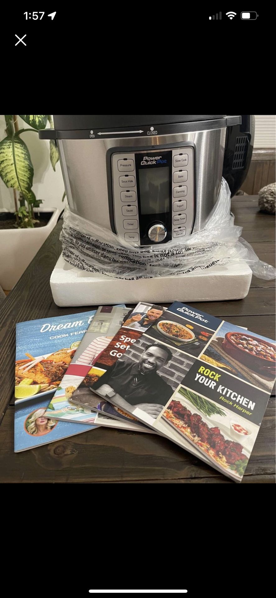 Brand New Quick Pot With Recipe Books