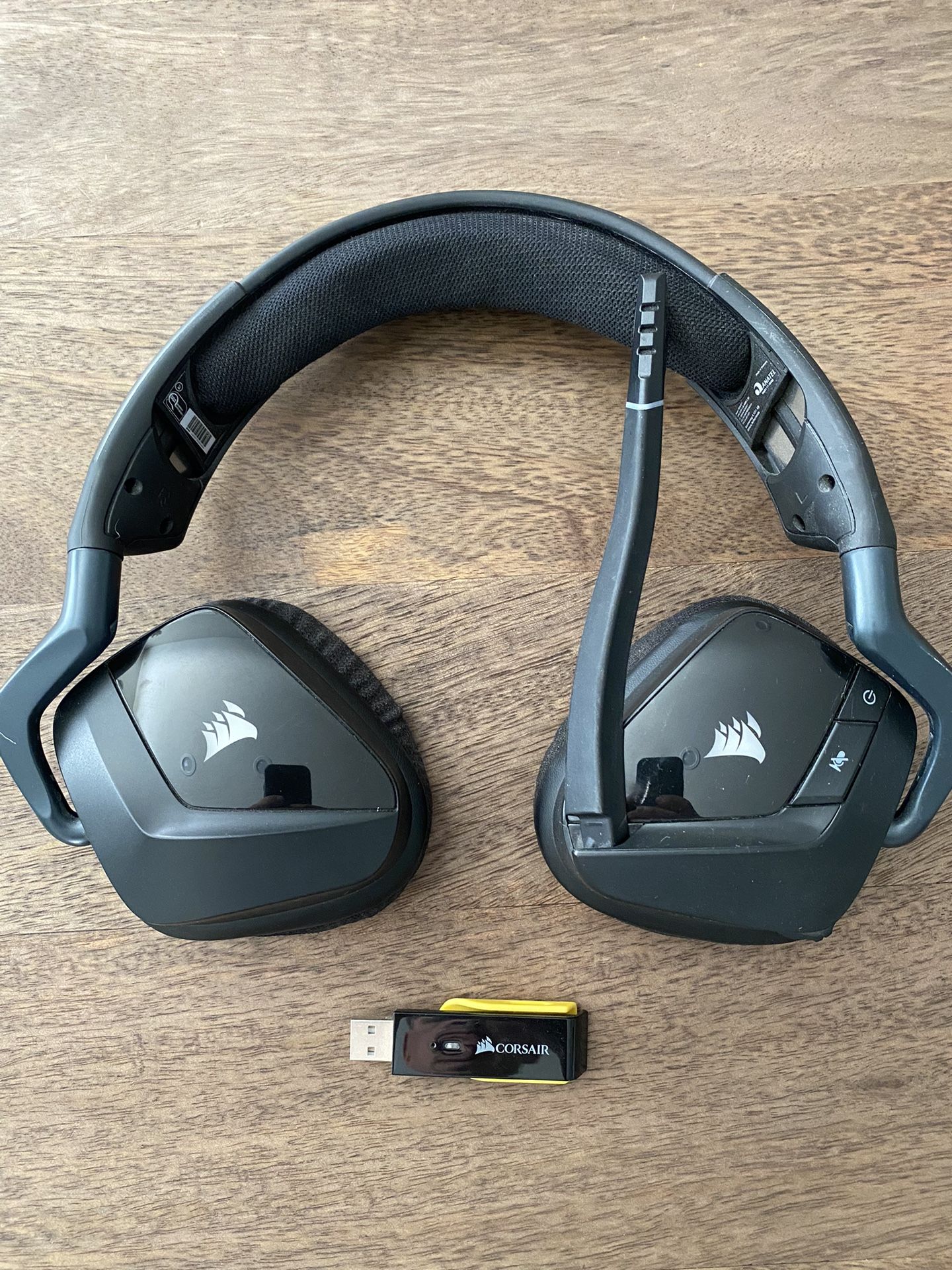 Corsair Bluetooth Headset