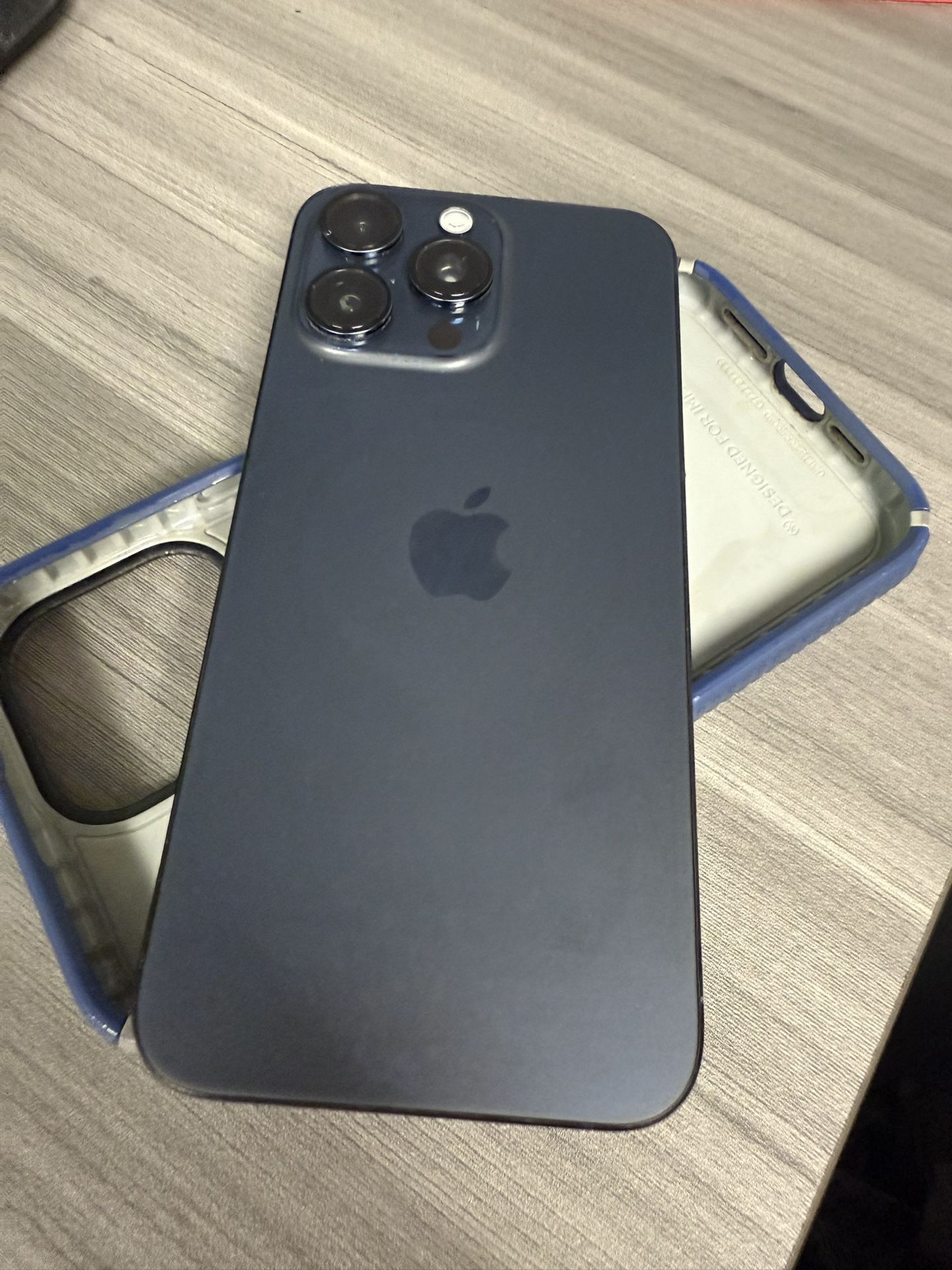 iPhone 15 Pro Max