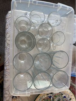Beverage drinking glasses