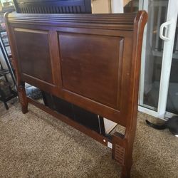 Wooden Queen Size Bed Frame