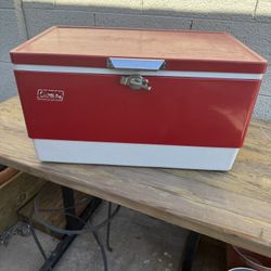 Vintage Coleman Cooler 