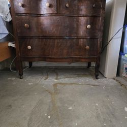 Antique 4 Drawer Dresser With Mirror 