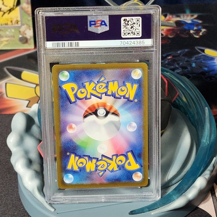 Aerodactyl V Alt Art Psa 10 for Sale in Fresno, CA - OfferUp