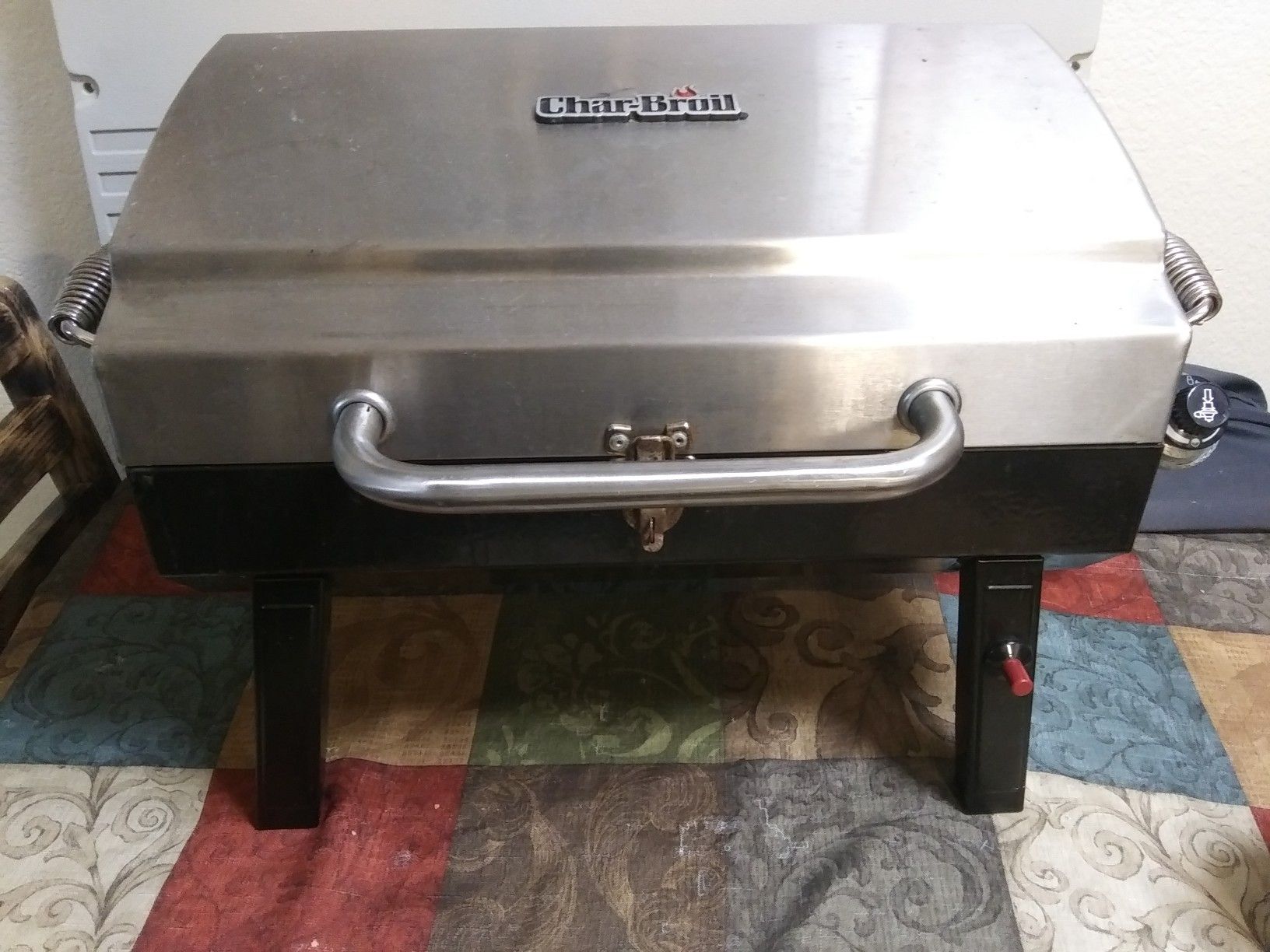 CHAR-BROIL TABLE TOP PROPANE GRILL BBQ