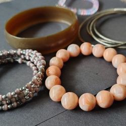 Bracelets 