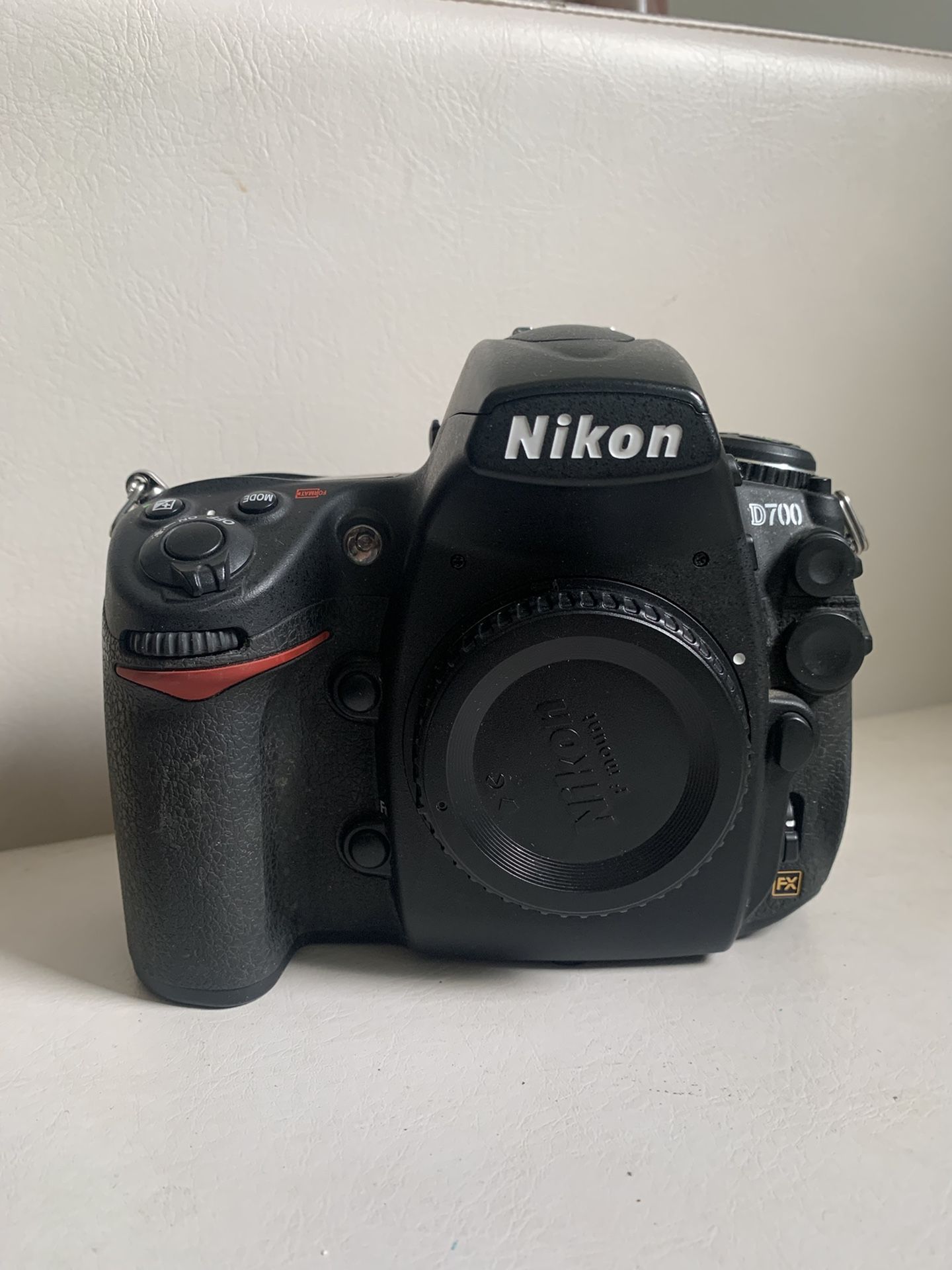NIKON D700 FX-FORMAT CMOS DIGITAL SLR CAMERA