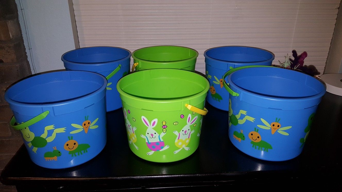 EASTER BASKETS BRAND NEW