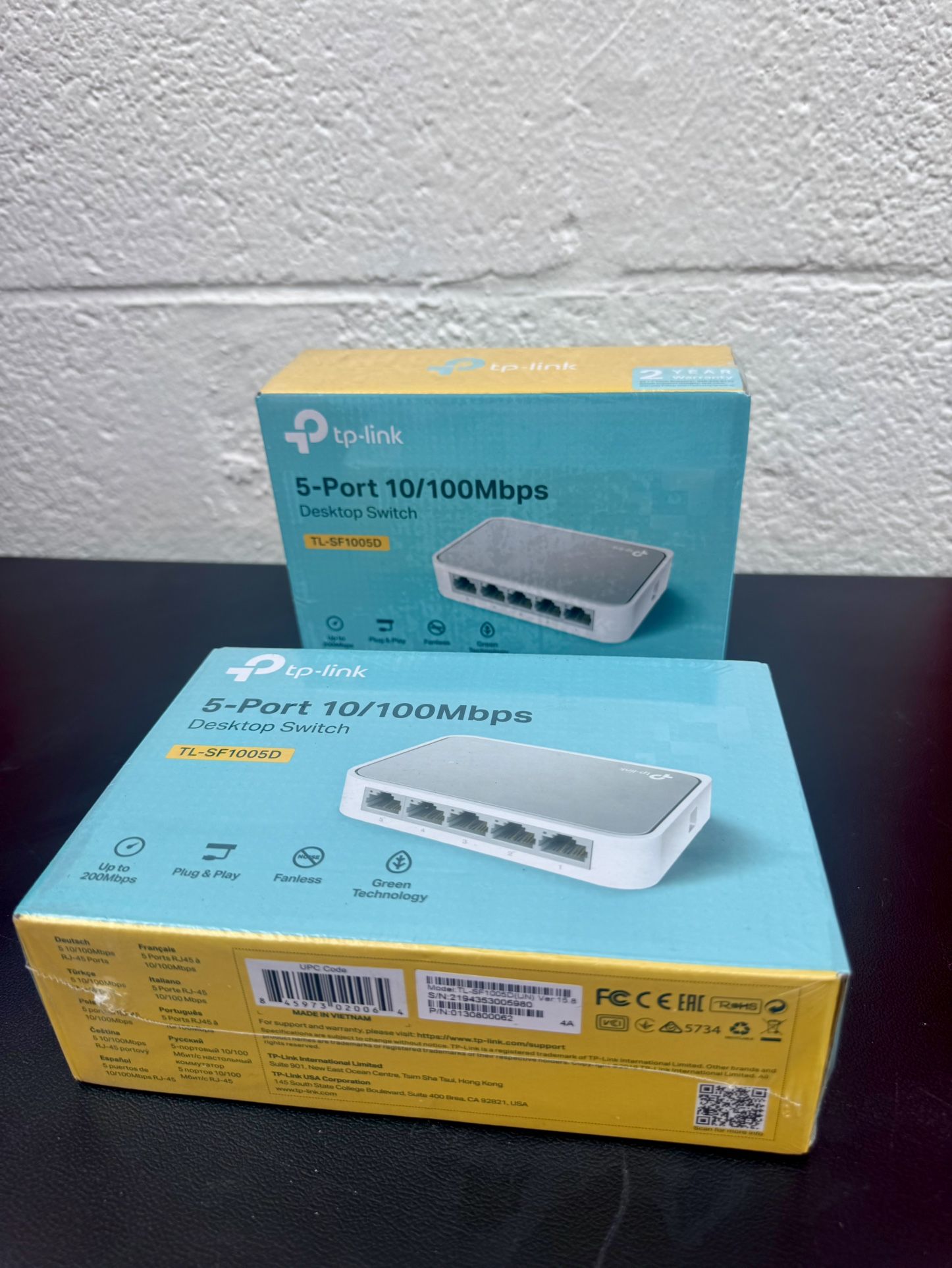 (2)× TP-Link TL-SF1005D – 5-Port 10/100Mbps Desktop Switch