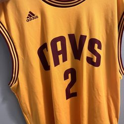 Kyrie Irving Jersey 30$