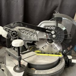 Compound miter Saw