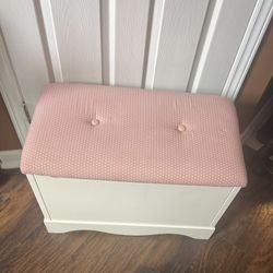 Kids 4 Piece Bedroom Furniture (read Description Below)
