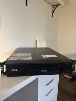 APC Smart-UPS SRT2200RMXLA Rackmount UPS 120V 2.2kVA 1.8kW 8 Outlets
