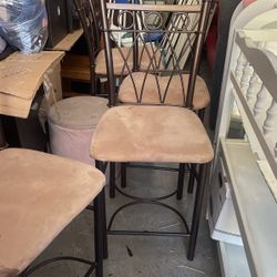 4 Kitchen Chairs and Glass table 