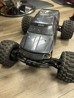 Hpi Savage Xl 5.9 Brand New Engine 