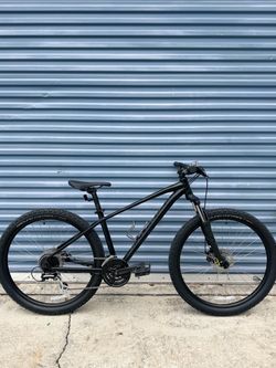 Specialized Pitch 27.5” Mountain Bike