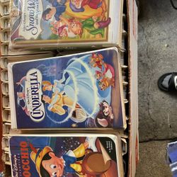 BEAUTIFUL DISNEY’S COLLECTION 28 PIECES 