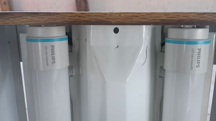 PHILLIPS LED tube Instant fit Lamps. 48"