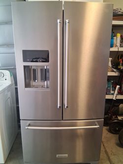 KITCHEN AID FRENCH DOORS REFRIGERATOR
