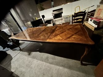 Dinning Table