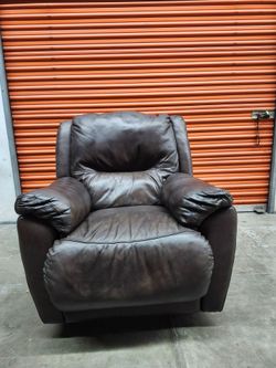 Leather Swivel Rocker Recliner Chair FREE DELIVERY
