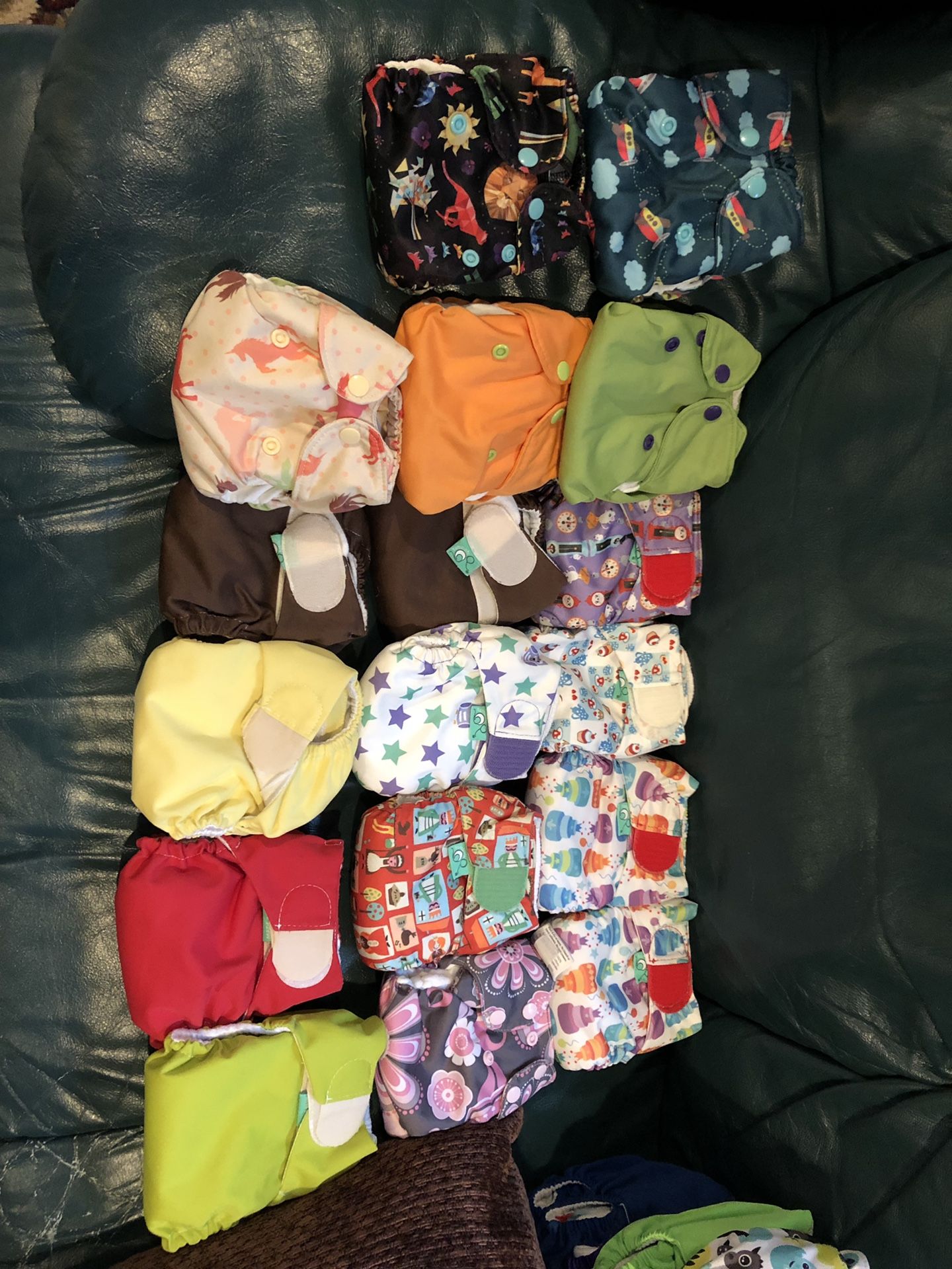 17 newborn diapers in excellent condition