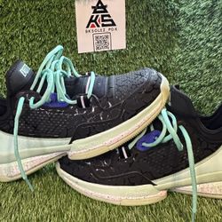 Adidas Dame Lillard 1 Size 9