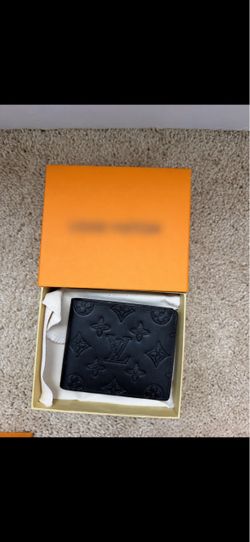 Men’s bifold black wallet