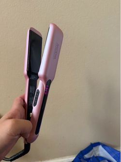 Hair straightener and dryer