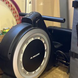 Like New MaxKare Row Machine With Magnetic Resistance
