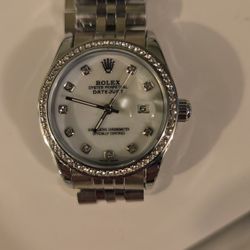 Womens Luxury Watch  With Movement  (Check All Pictures)