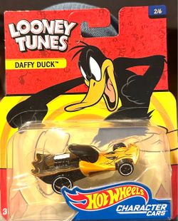 2014 Hot Wheels Looney Tunes Daffy Duck Character Cars