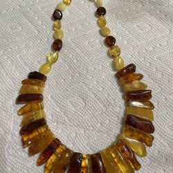 Gorgeous  Ambar  Necklace 18inches