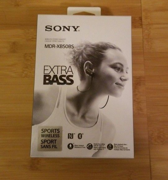 Sony Bluetooth Extra Bass headphones with Mic