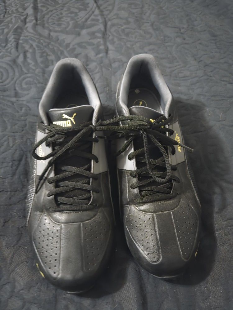 Never Worn Pumas