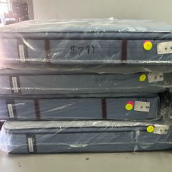 Sealy Posturepedic King Mattresses 