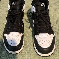 Air Jordan 1 Mid Black/white (Panda) Sz 10