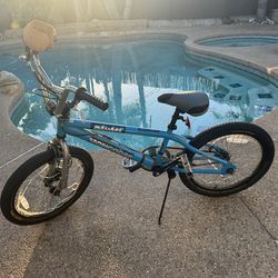 Mongoose Ravage BMX Bike – 20”