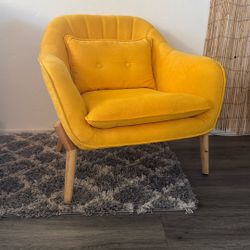 Armchair Bamboo Legs 